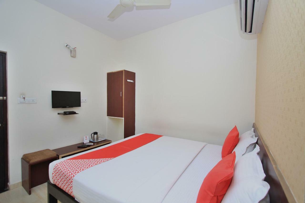 Oyo 2183 Hotel Fortune City Kammasandra Exterior photo